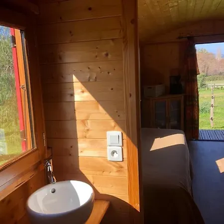 Domek alpejski Le Nid Des Crinieres Vagabondes Oletta (Corsica)