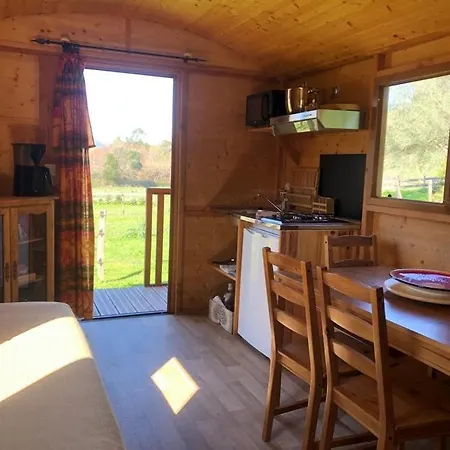 Le Nid Des Crinieres Vagabondes * Oletta (Corsica)